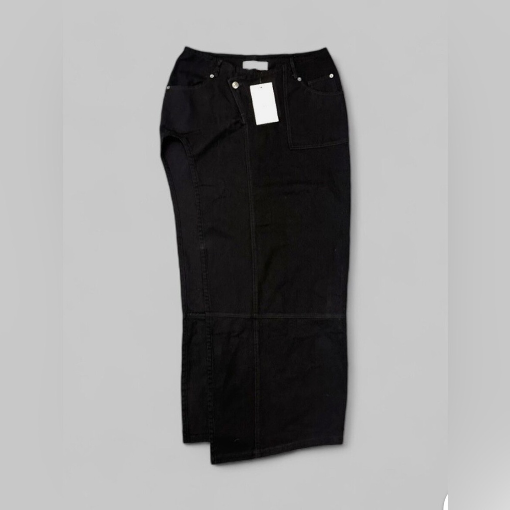 Naked wardrobe denim skirt size M 
Brand new